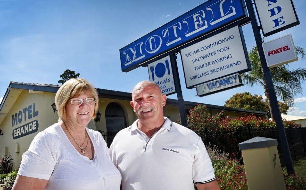 Motel Grande Tamworth Exteriér fotografie